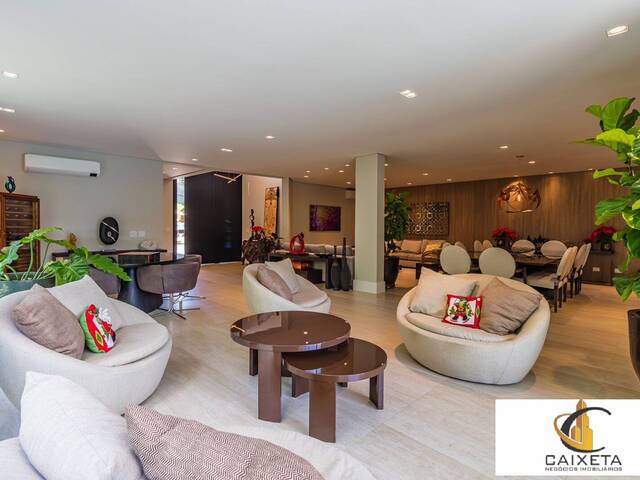 Casa para Venda em Santana de Parnaíba - 5