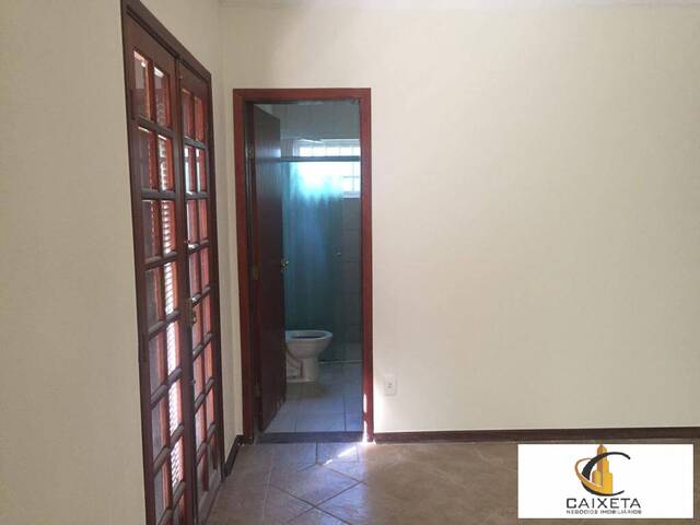 Casa para Venda em Jardim das Flores - 15