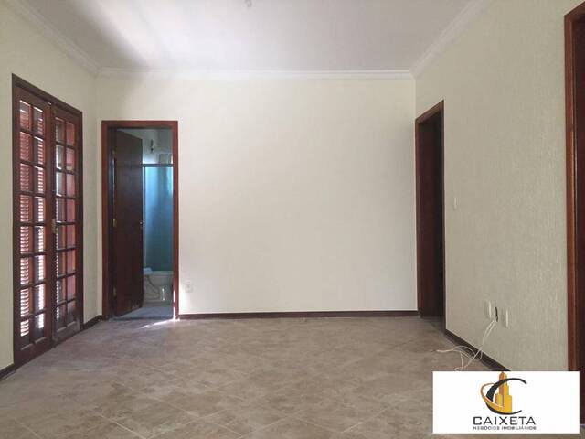 Casa para Venda em Jardim das Flores - 16
