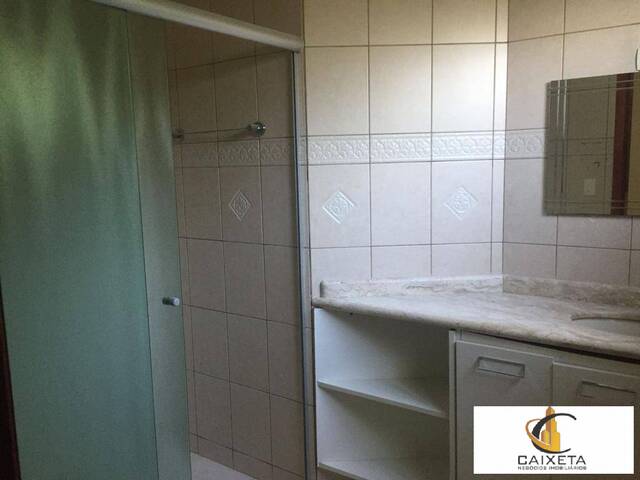 Casa para Venda em Jardim das Flores - 17