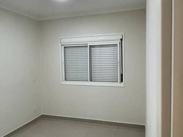 Apartamento para Locação em Jardim Tupanci - 19