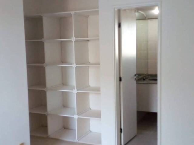 Apartamento para Venda em Alphaville Centro Industrial e Empresarial/Alphaville. - 20
