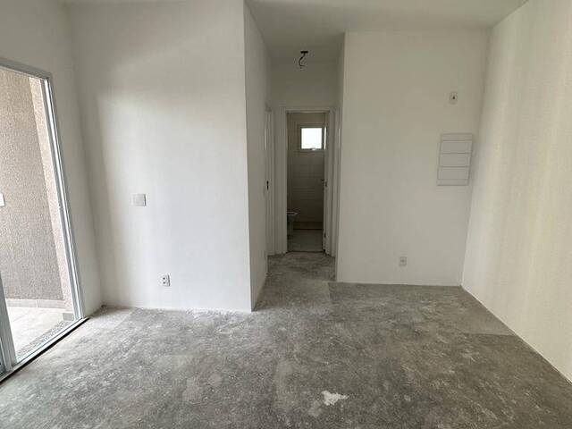 Apartamento para Venda em Alphaville Empresarial - 9