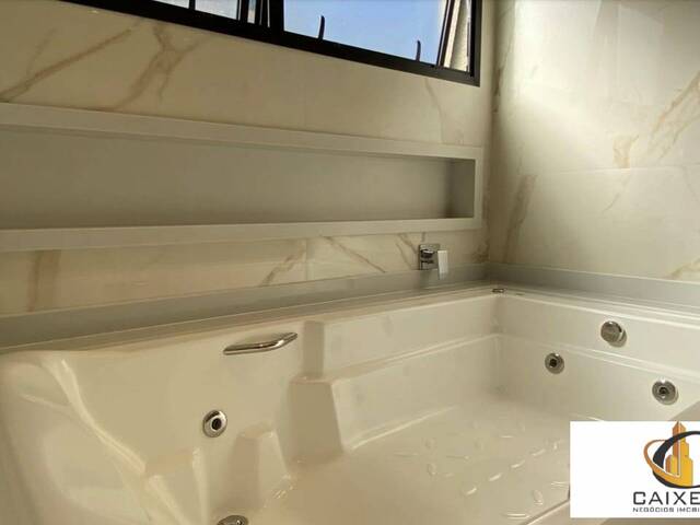 Casa para Venda em TAMBORÉ - 21
