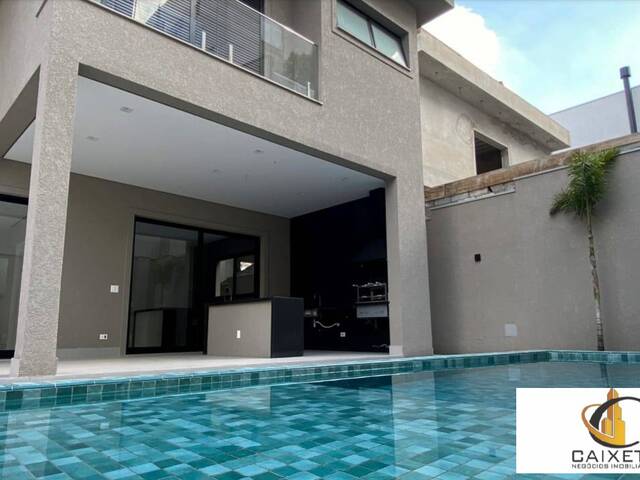 Casa para Venda em TAMBORÉ - 13