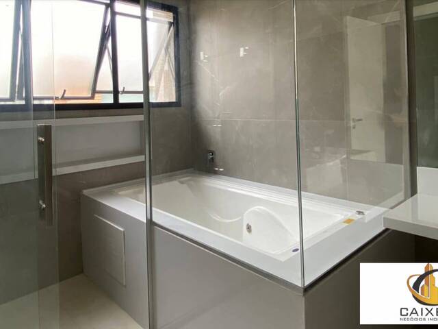Casa para Venda em Alphaville - 17