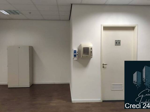Sala para Locação em Alphaville Centro Industrial e Empresarial/Alphaville. - 32