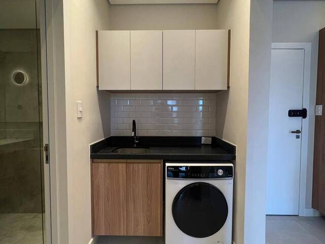 Apartamento para Venda em Alphaville Centro Industrial e Empresarial/Alphaville. - 24
