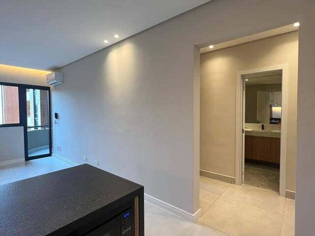 Apartamento para Venda em Alphaville Centro Industrial e Empresarial/Alphaville. - 25