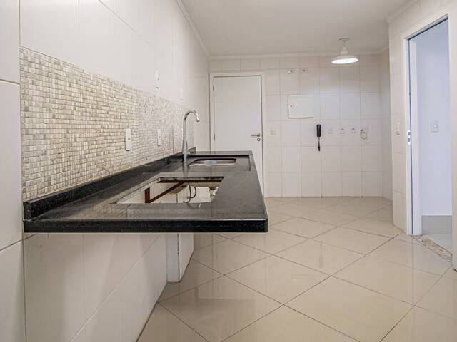 Apartamento para Venda em Tamboré - 11
