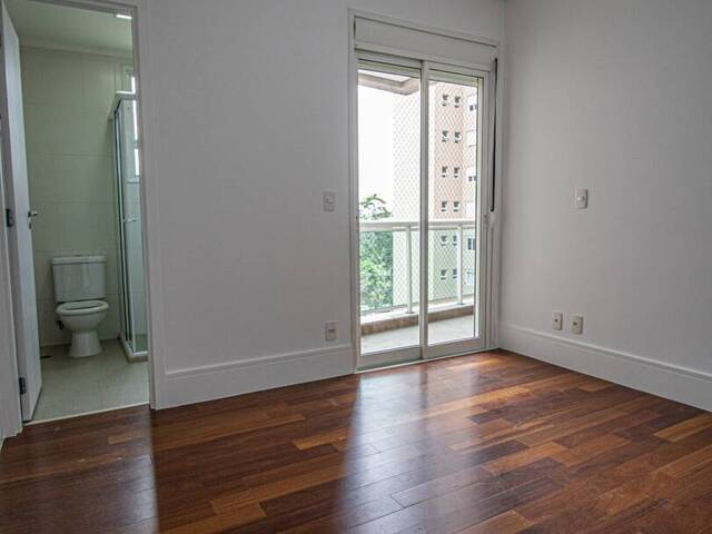 Apartamento para Venda em Tamboré - 12