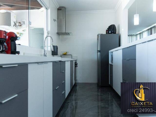 Casa para Venda em Vila Cardia - 8
