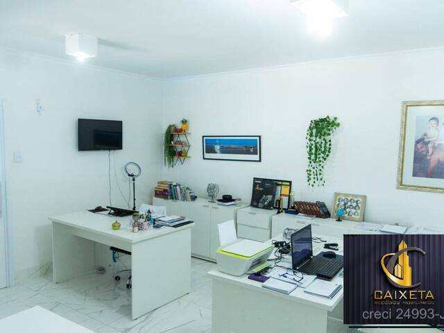 Casa para Venda em Vila Cardia - 14