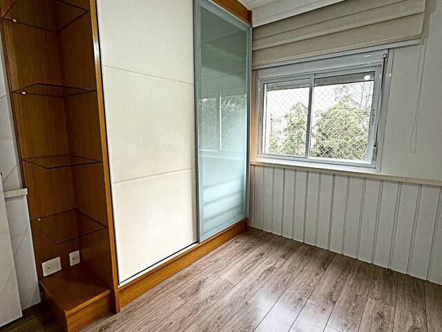 Apartamento para Venda em TAMBORÉ - 26