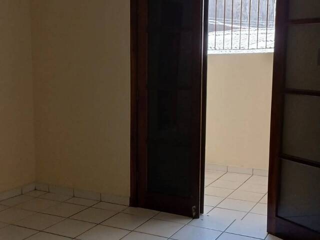 Casa para Venda em Jardim Silveira - 31