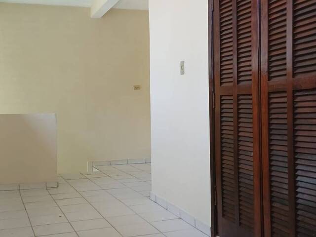 Casa para Venda em Jardim Silveira - 32