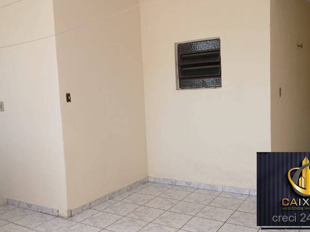 Casa para Venda em Jardim Silveira - 44