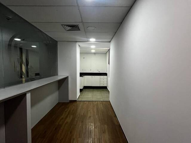 Conjunto Comercial para Locação em Alphaville Empresarial - 17