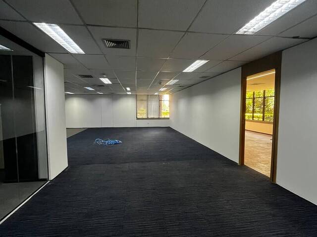 Conjunto Comercial para Locação em Alphaville Empresarial - 27