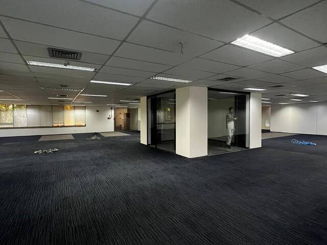 Conjunto Comercial para Locação em Alphaville Empresarial - 29