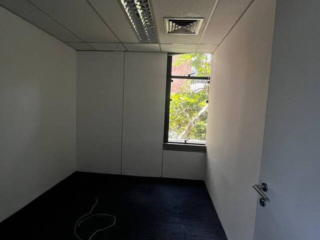 Conjunto Comercial para Locação em Alphaville Empresarial - 34