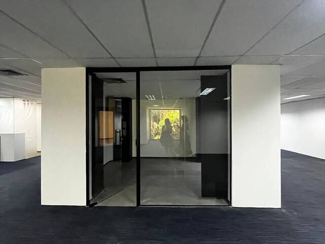 Conjunto Comercial para Locação em Alphaville Empresarial - 46