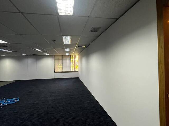 Conjunto Comercial para Locação em Alphaville Empresarial - 56