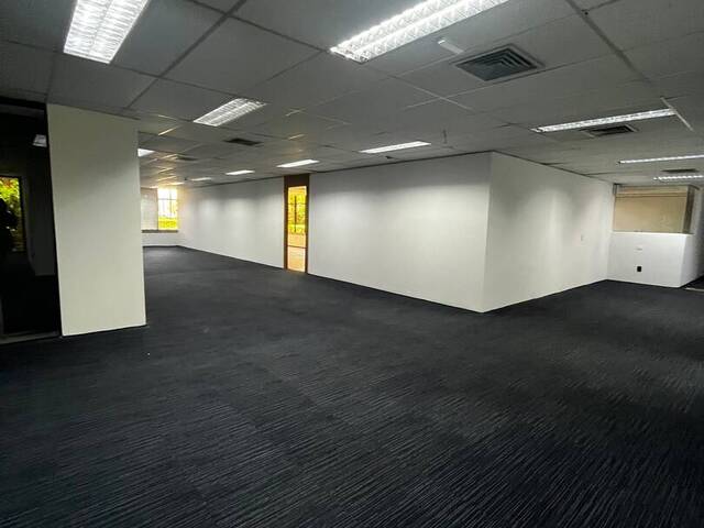 Conjunto Comercial para Locação em Alphaville Empresarial - 63