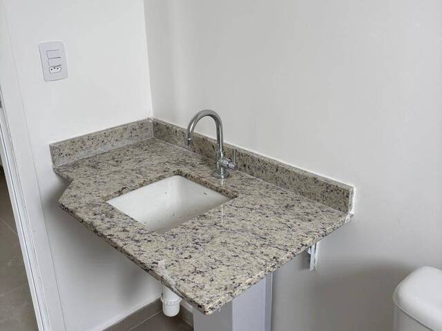 Apartamento para Venda em ALPHAVILLE - 10