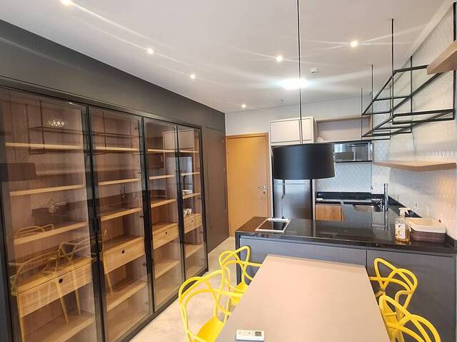 Apartamento para Venda em Santana de Parnaíba - 4