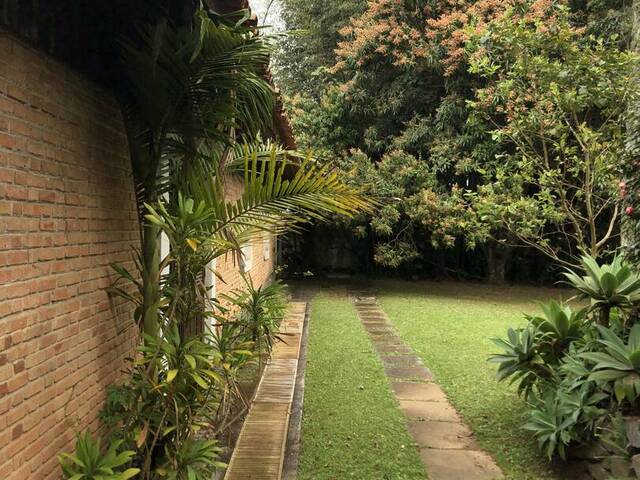Casa para Venda em Granja Viana - 23