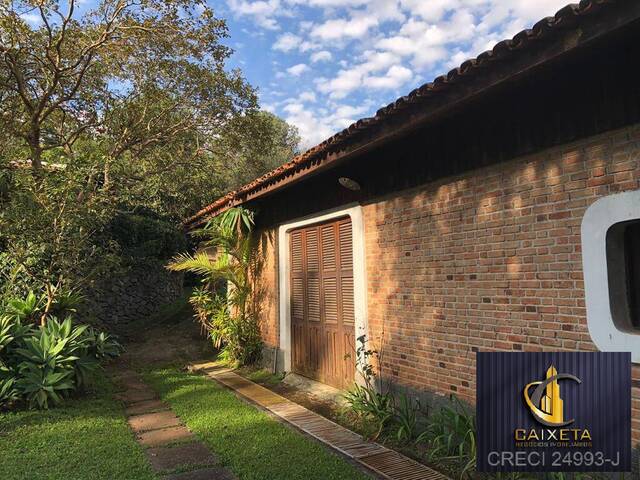 Casa para Venda em Granja Viana - 13