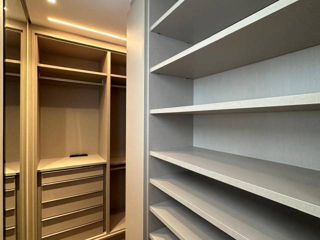 Apartamento para Venda em Tamboré - 11