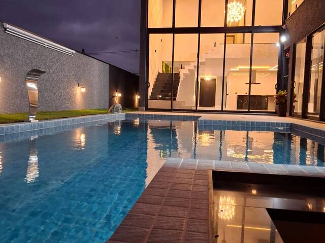 Venda em Chácara do Solar II (Fazendinha) - Santana de Parnaíba