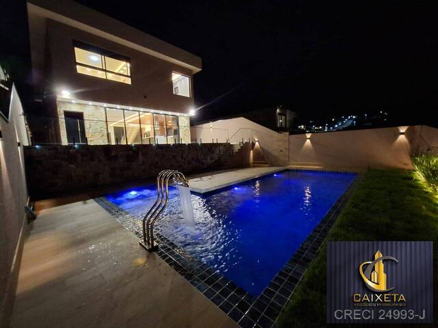 Venda em Chácara do Solar II (Fazendinha) - Santana de Parnaíba