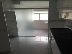 Apartamento para Venda em Santana de Parnaíba - 5
