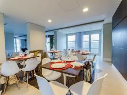 Apartamento para Venda em ALPHAVILLE - 28