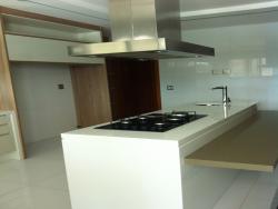 #171 - Casa em condomínio para Venda em Santana de Parnaíba - SP