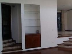 #208 - Casa em condomínio para Locação em Santana de Parnaíba - SP