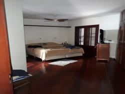 Casa para Venda em Santana de Parnaíba - 4