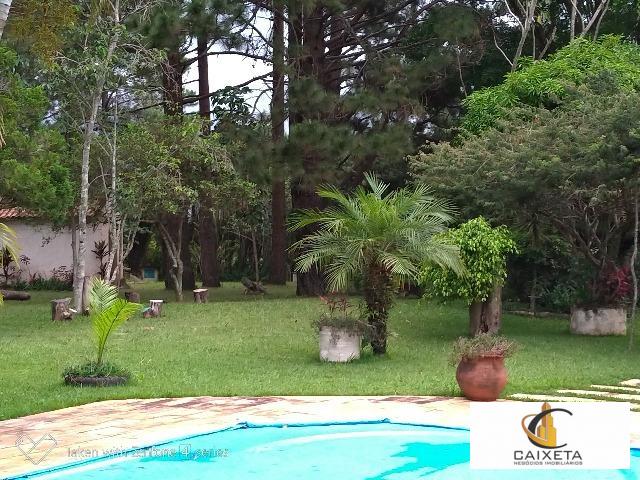 Chácara à venda com 6 quartos, 300m² - Foto 3