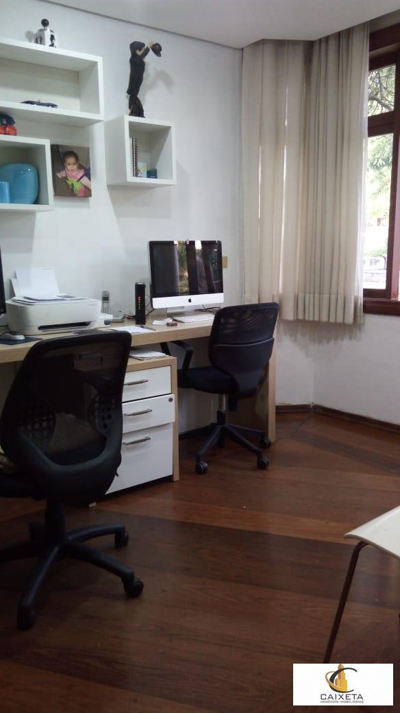 Escritórios vista para a rua