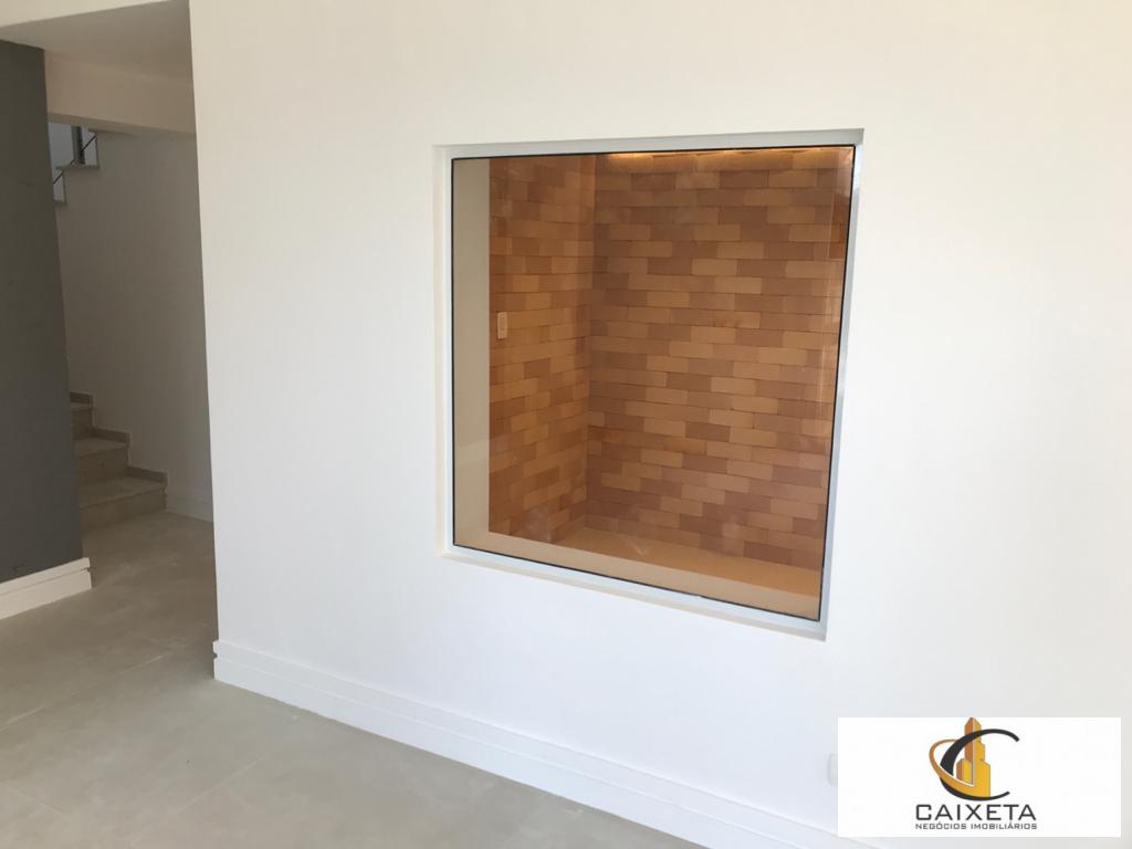 Adega com vista para a sala