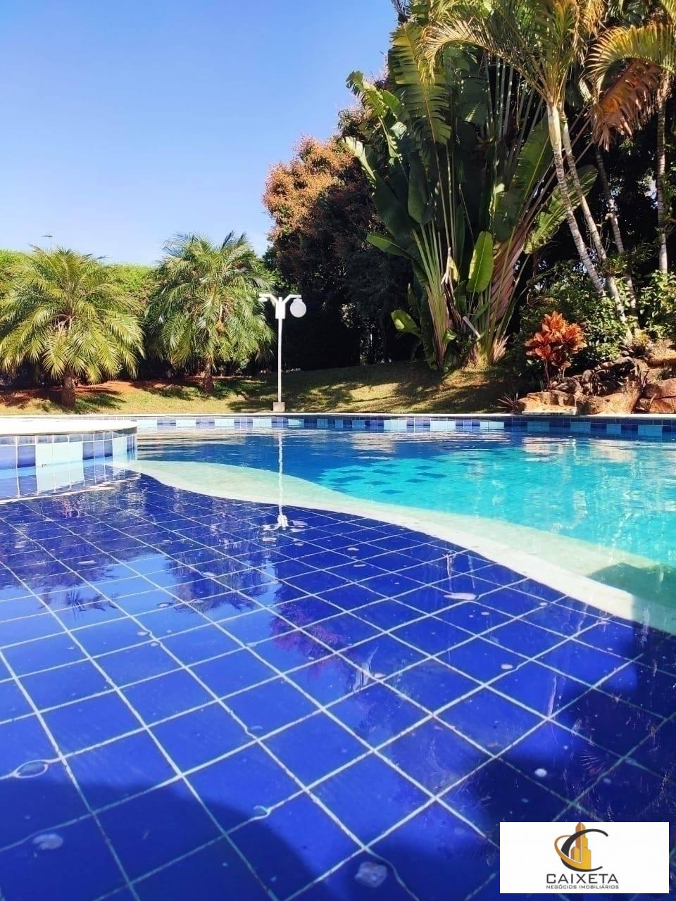 Chácara à venda com 4 quartos, 337m² - Foto 1