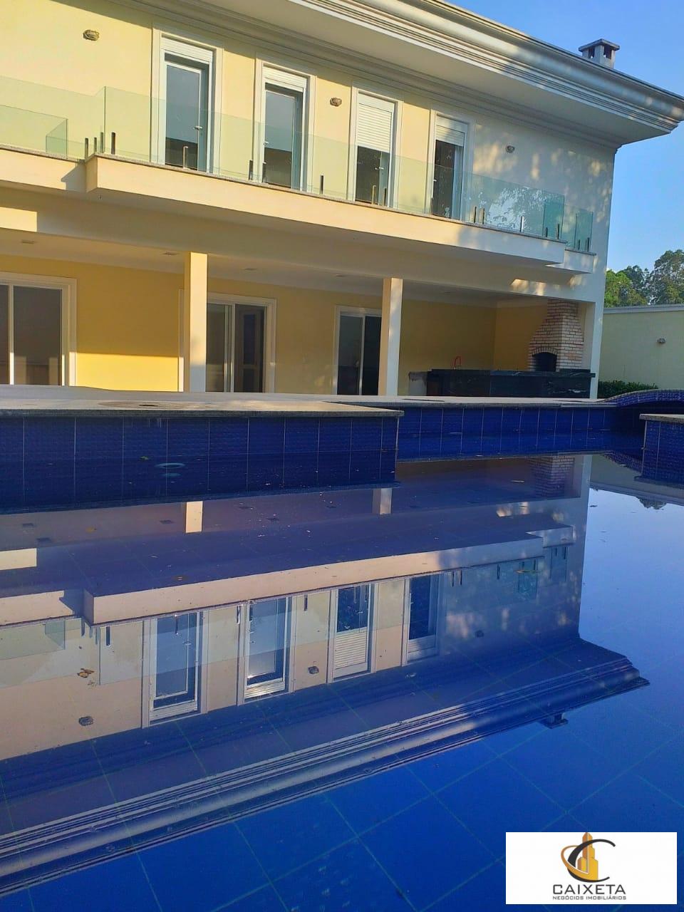 Piscina com Ponte