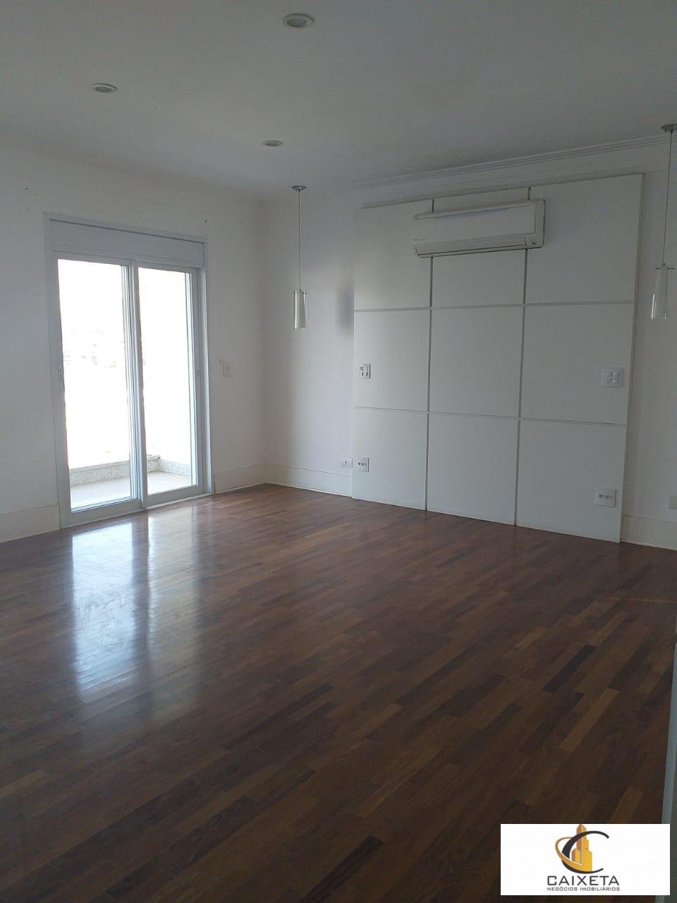 suite 4