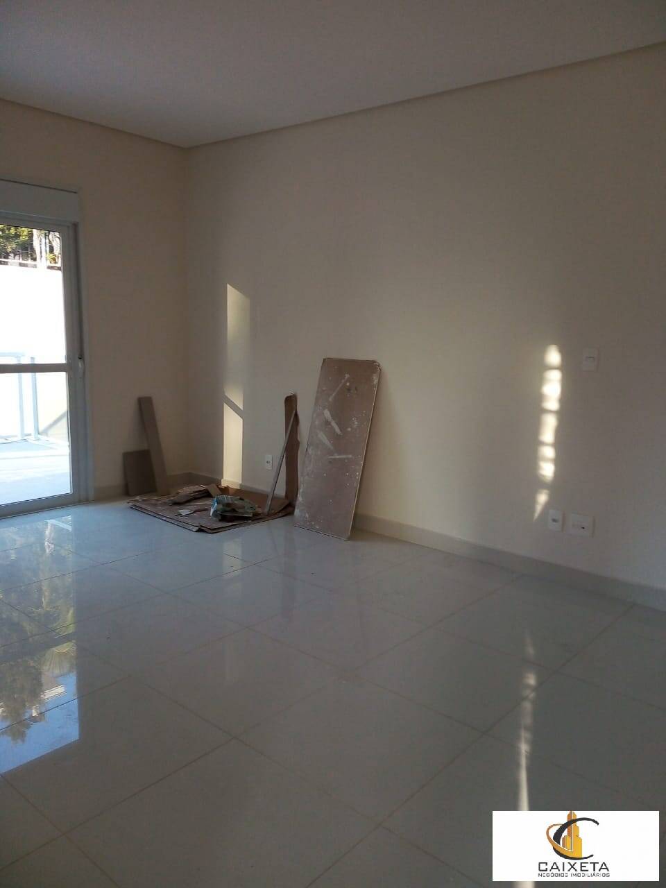 Casa para Venda em Santana de Parnaíba - 18