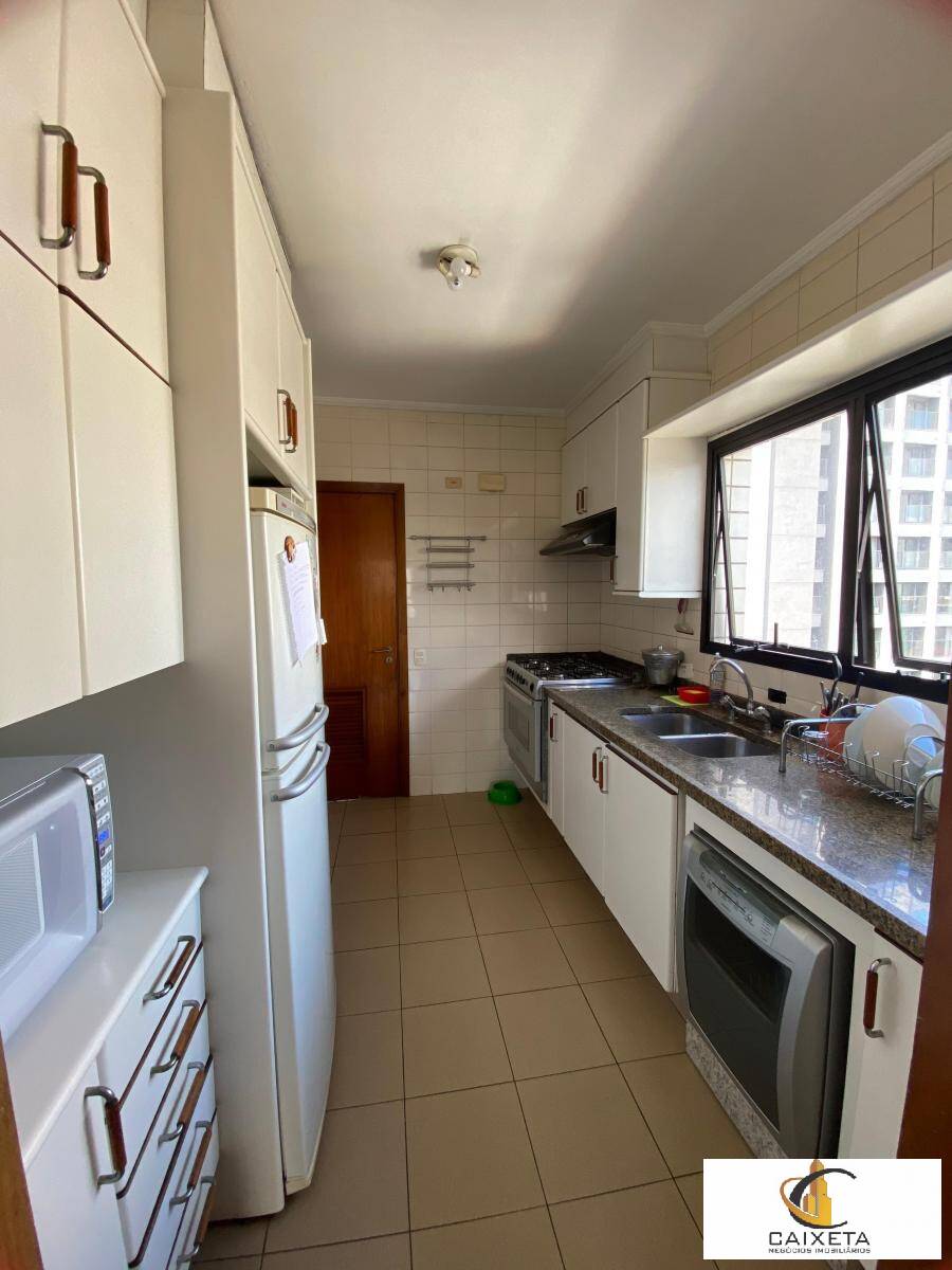 Apartamento, 4 quartos, 183 m² - Foto 11