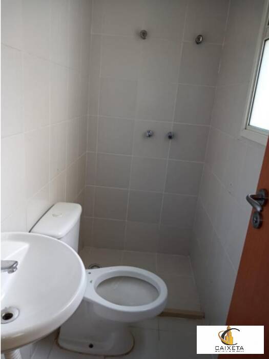 Apartamento para Venda em Santana de Parnaíba - 18