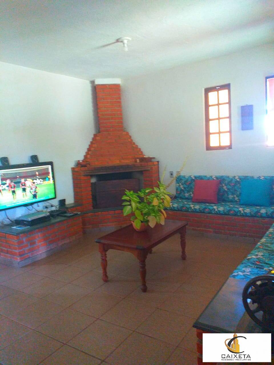 Chácara à venda com 6 quartos, 300m² - Foto 15